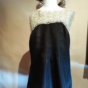 Lui Jo Gray/Cream Silk/Crochet Sleeveless Top - EU 42/US M